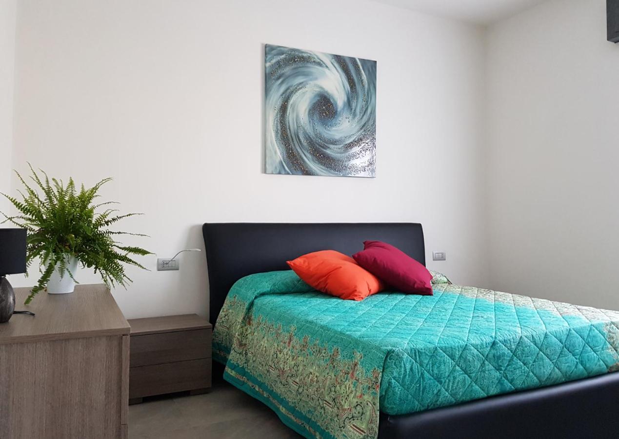 Yelay Apartments & Holiday Lago Di Garda Raffa Ngoại thất bức ảnh